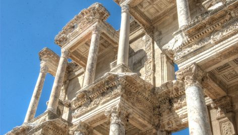 کتابخانه شهر افسوس