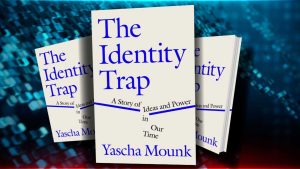کتاب The Identity Trap: A Story of Ideas and Power in Our Time (تله هویت: داستانی از ایده‌ها و قدرت در زمانه ما) نوشته یاشا مونک، یکی از برجسته‌ترین روشنفکران عمومی، به بررسی عمیق ریشه‌ها، پیامدها و محدودیت‌های ایده‌هایی می‌پردازد که در دهه‌های اخیر، گفتمان عمومی، رسانه‌ها و حتی سیاست‌های دولتی را به شدت تحت تأثیر قرار داده‌اند.